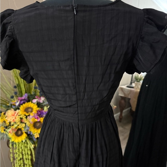 Entro • Ruffle Sleeve Cut Out Maxi Dress - Picture 14 of 15